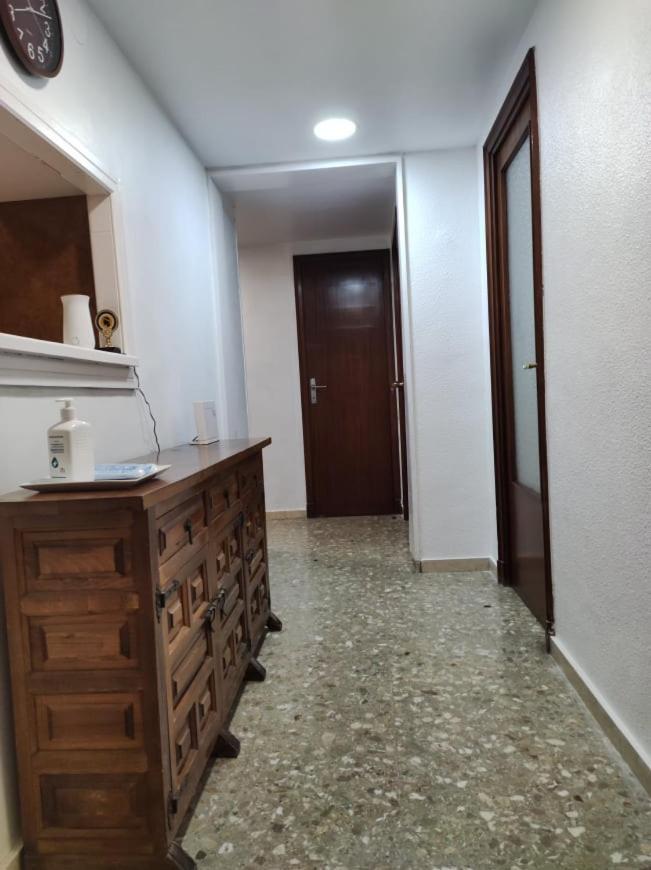 35-3- Комната В Квартире Для Семьи От 1 До 4 Человек В Центре Аликанте Alicante Exterior foto